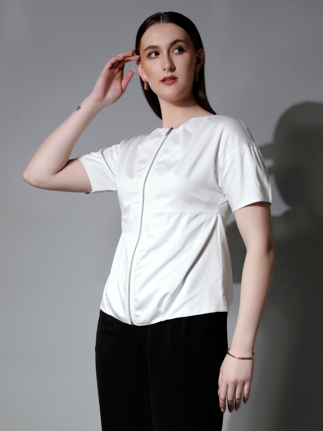 5285 NONA SHIRT