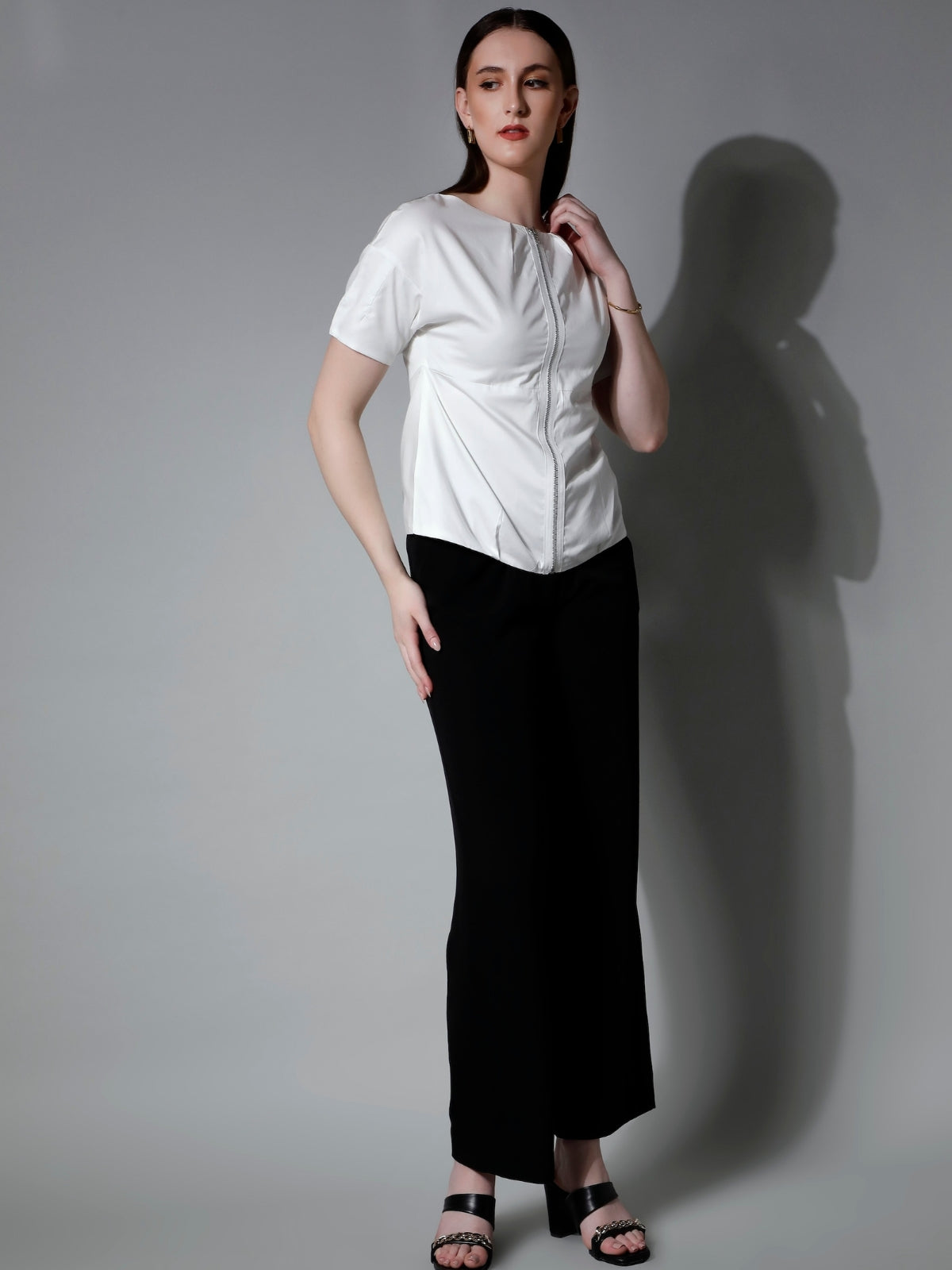 5285 NONA SHIRT