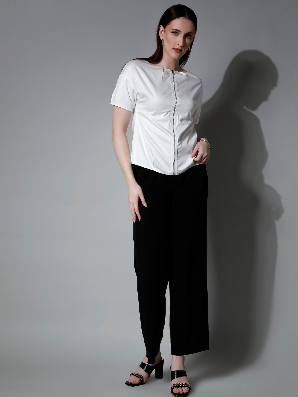 5285 NONA SHIRT