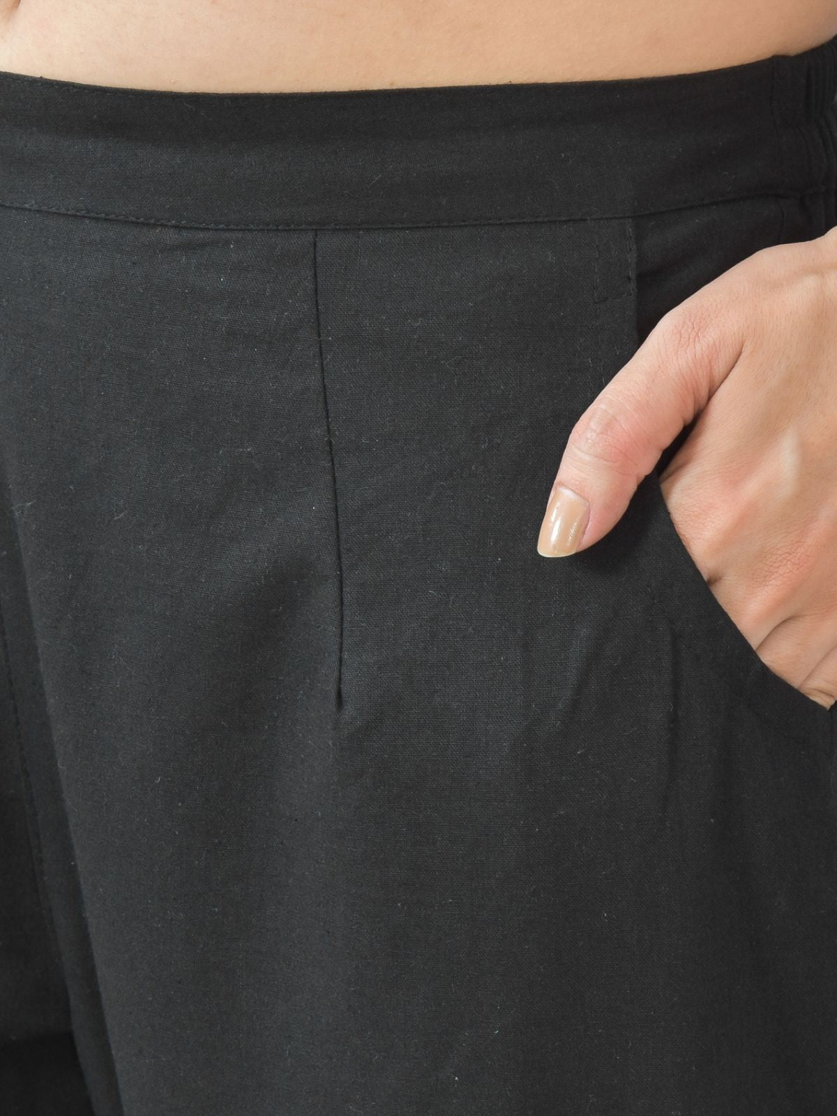Black Half Elastic Airy Linen Cotton Pants