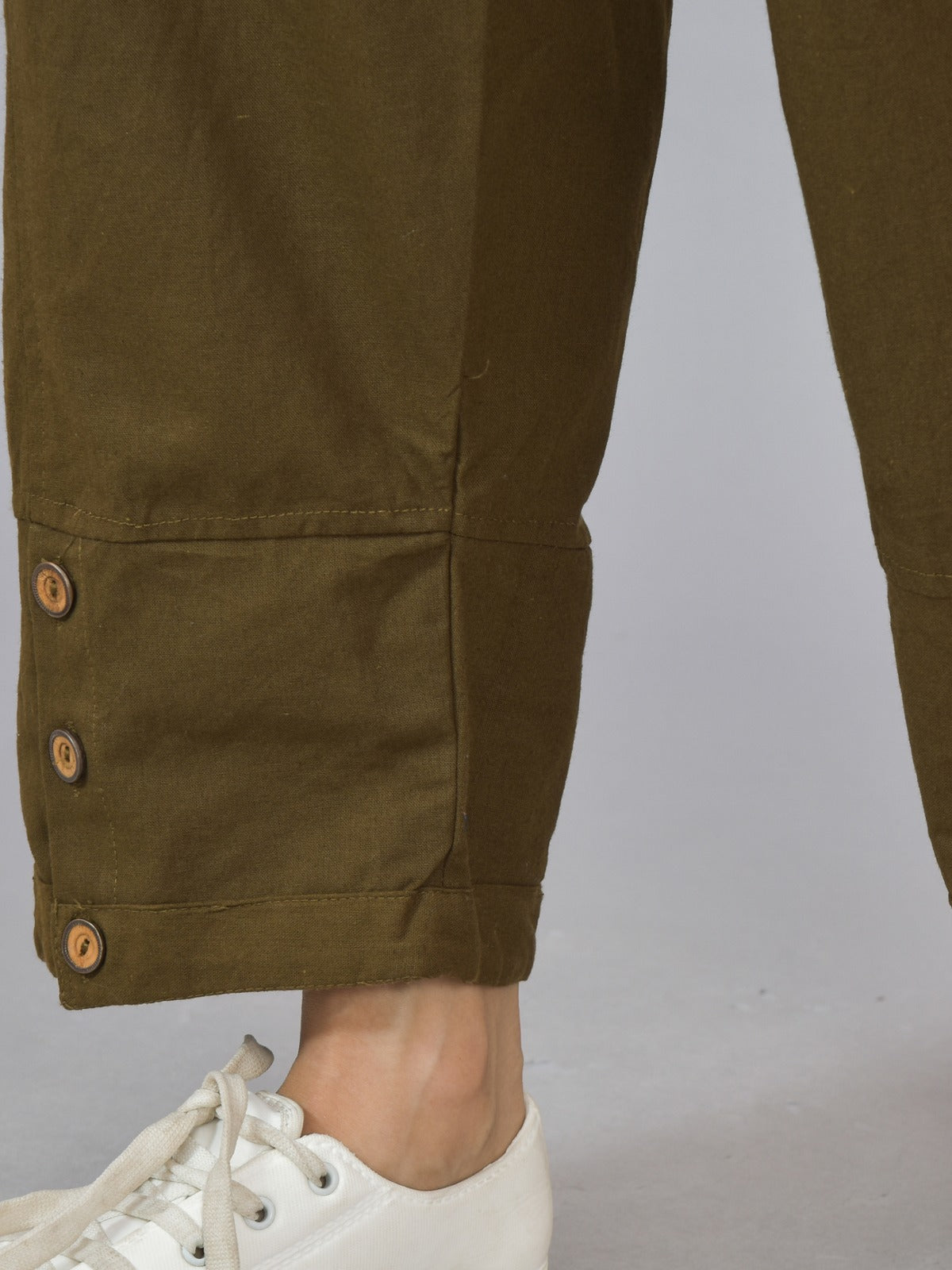 Mehndi Green Side Pocket Pure Cotton Straight Cargo Pant